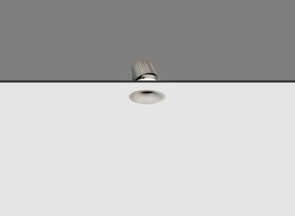 HX8062 - Image 4